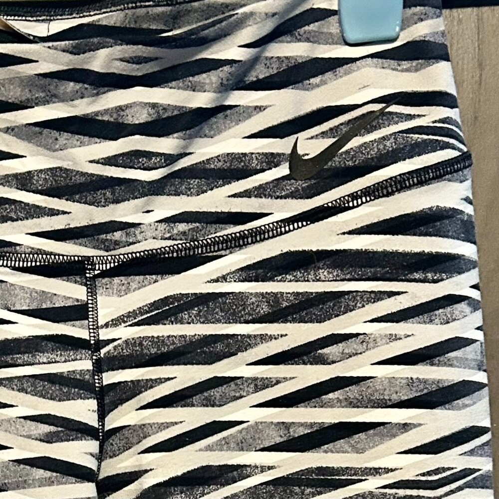 Nike Dri-Fit Leggings Black/Grey/White size SM